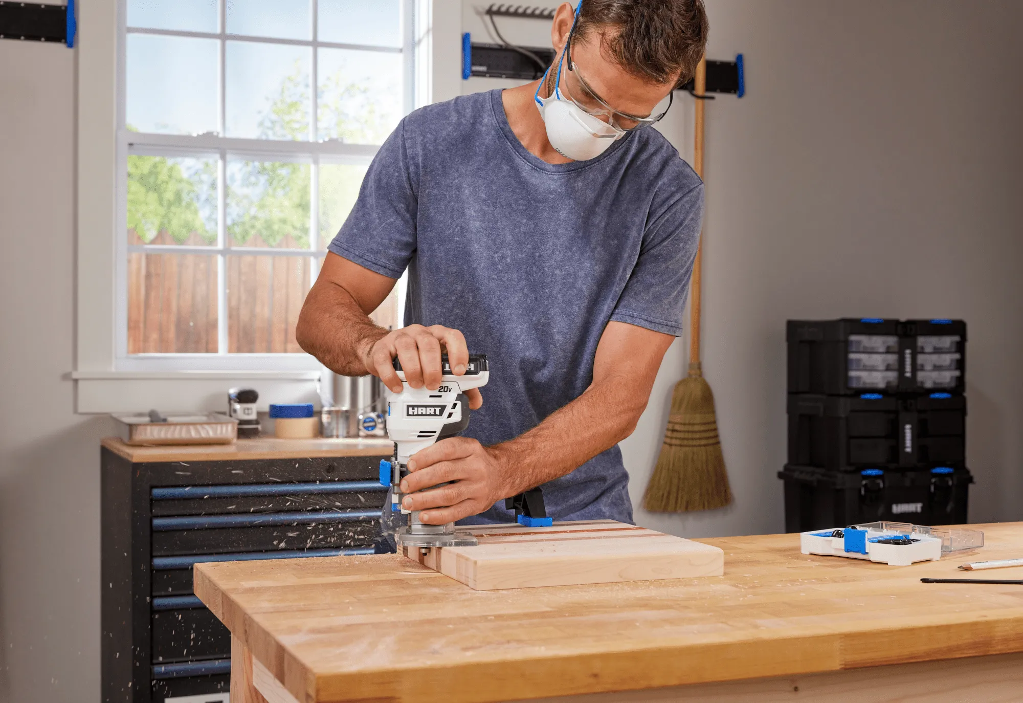 20V Cordless Compact Router Kit