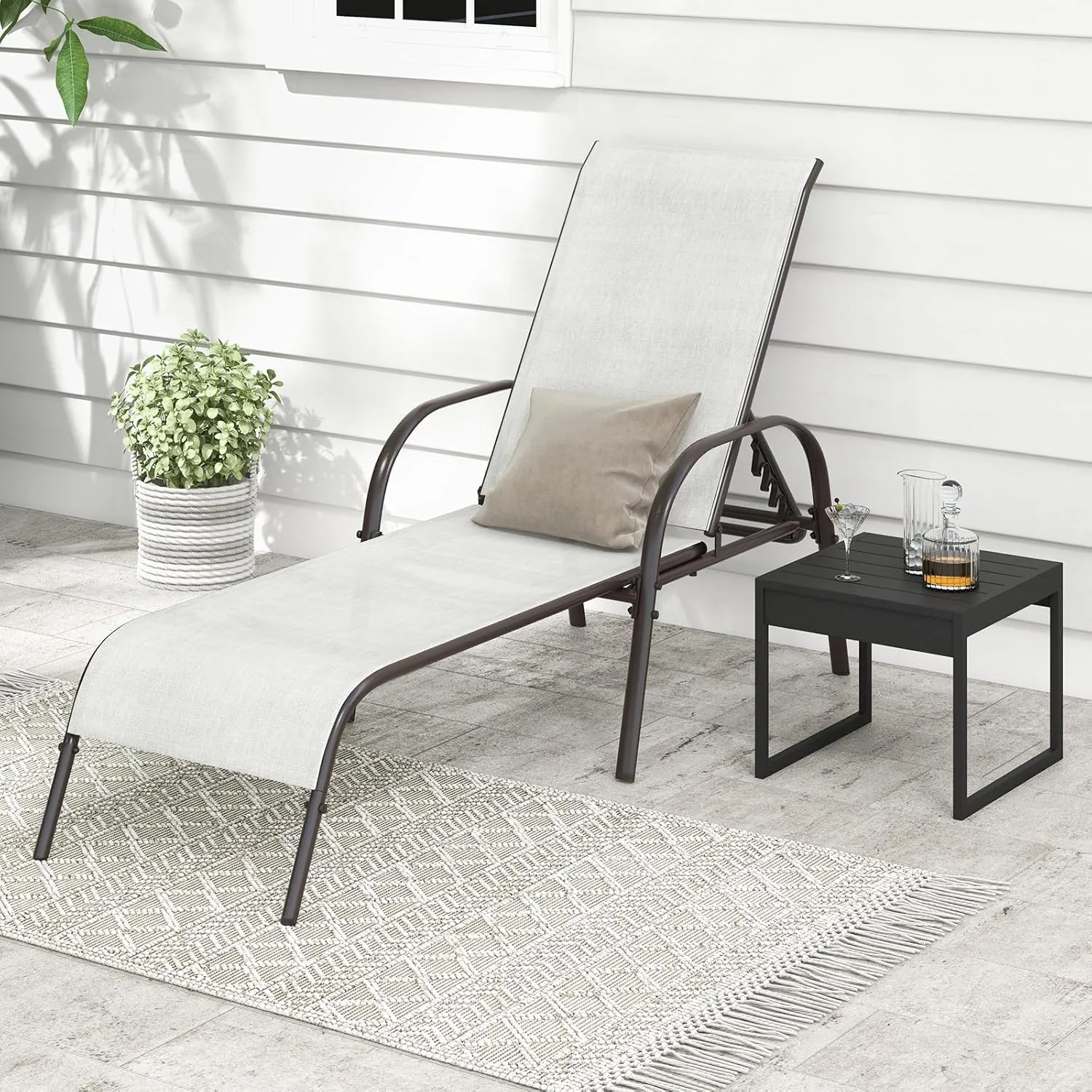 Giantex Patio Lounge Chair, Outdoor Chaise Lounge with 5 Adjustable Backrest, Sturdy Steel Frame, Sunbathing Recliner, Beach Chair, Tanning Chair for Outside, Yard, Balcony, Pool Chairs, Grey