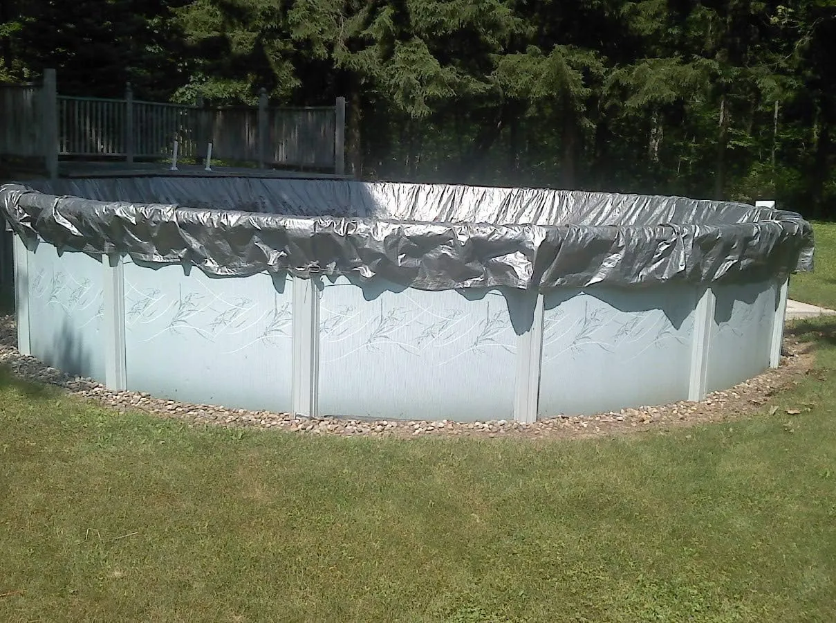 Round 6' Diameter Heavy Duty Silver/Black Poly Tarp - 12 Mil, 6 Oz.