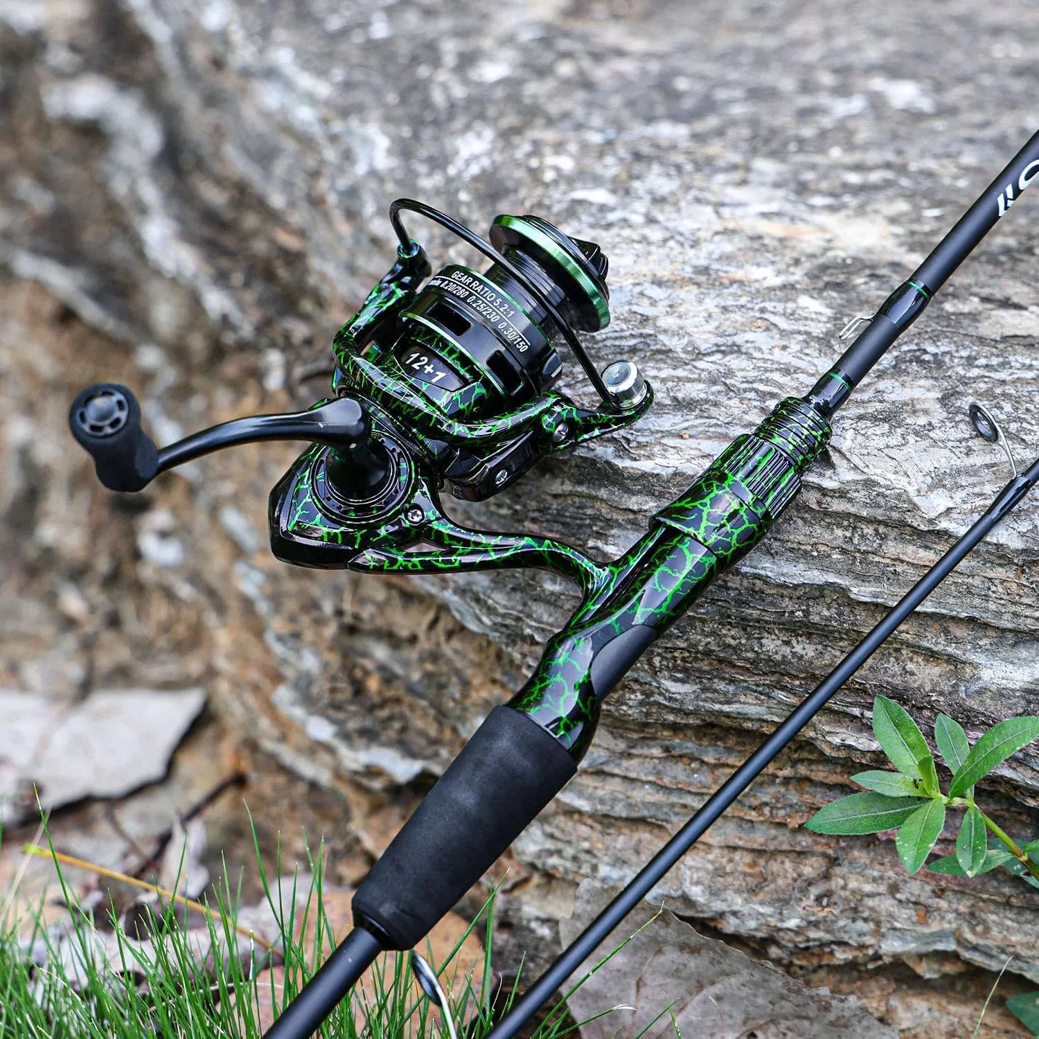 Sougayilang Casting Fishing Rod Combos, IM6 Graphite 2Pc Blanks, Anti-Reverse Baitcasting Reel, Stainless Steel Guides