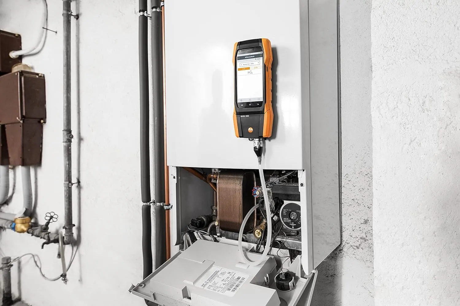 testo 300 Kit - Commercial Combustion Analyzer Kit I CO Meter for Flue Gas, Draft, Differential Pressure and Ambient CO Levels of Heating Systems