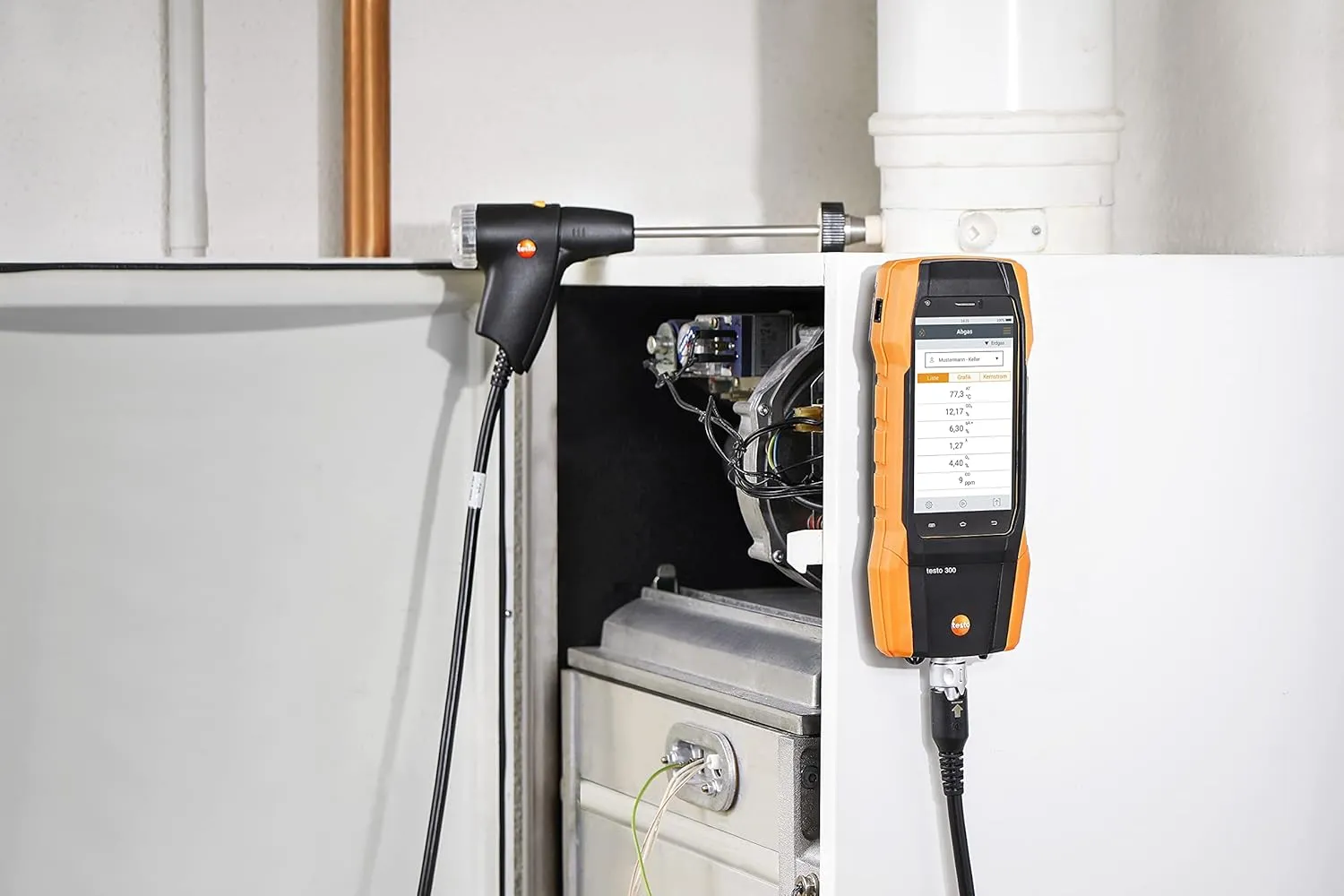 testo 300 Kit - Commercial Combustion Analyzer Kit I CO Meter for Flue Gas, Draft, Differential Pressure and Ambient CO Levels of Heating Systems