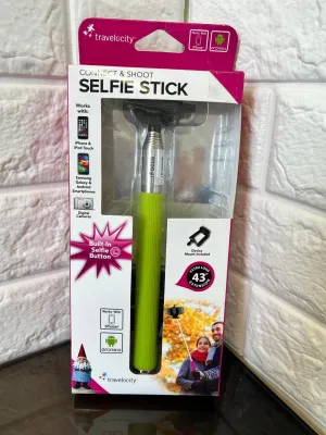Travelocity Connect & Shoot SELFIE STICK With Built-in Selfie Trigger - Green